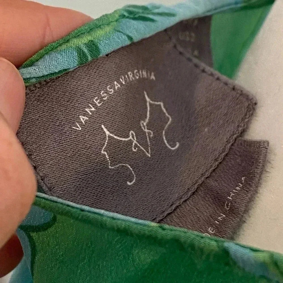 Anthropologie Vanessa Virginia Silk Fata Morgan Button Slit Sleeve Blouse - Picture 8 of 9